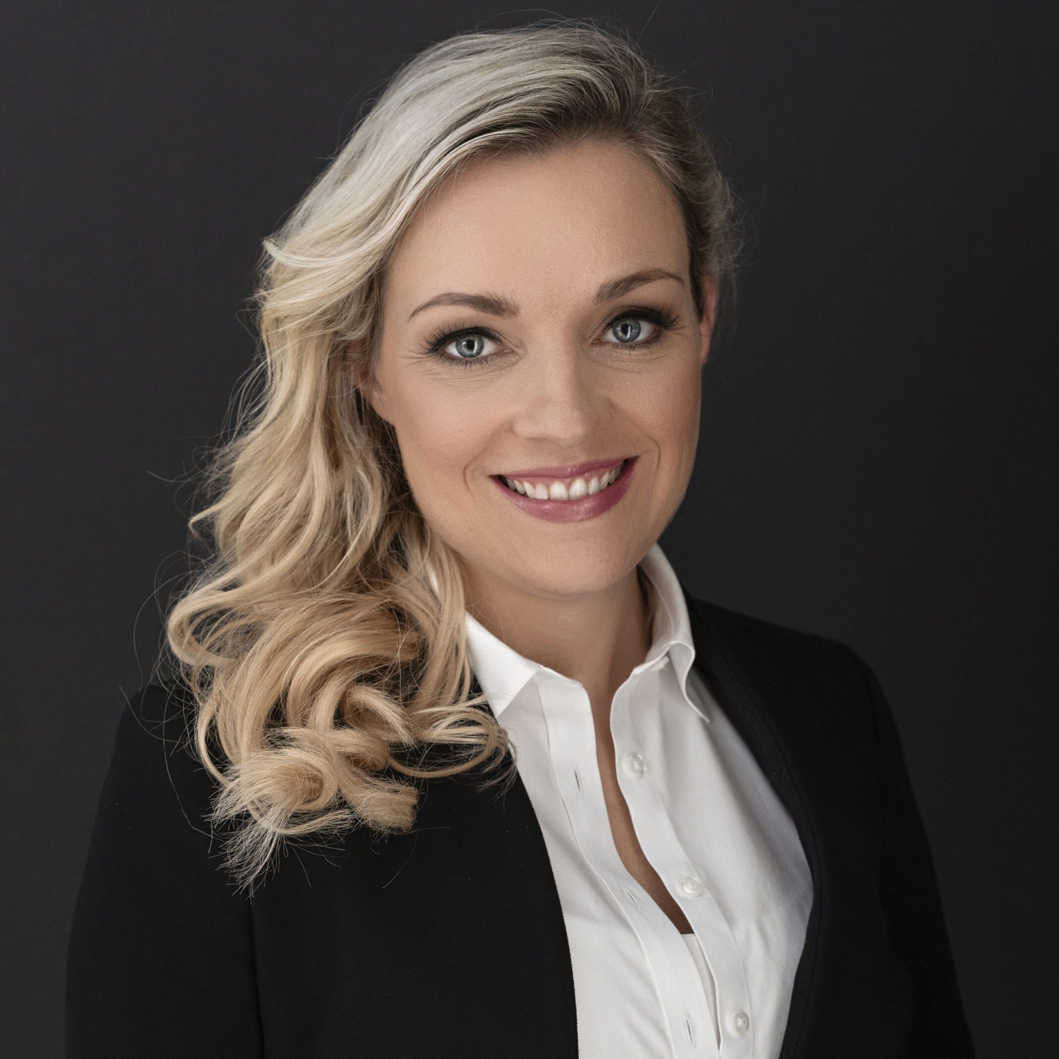 Queensland Health'S Cassandra Davis: Research On [Specific Research Area] - h1vsfwt
