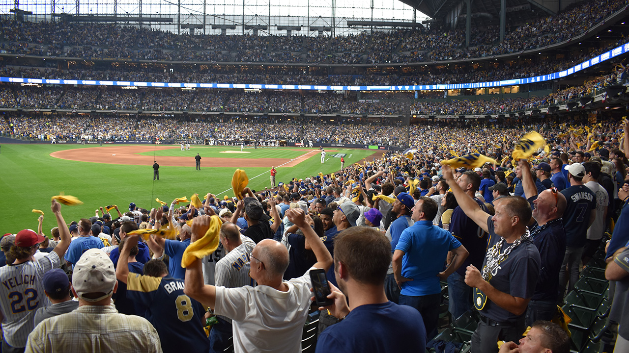 Brewers jersey patch; Northwestern Mutual becomes 1st partner