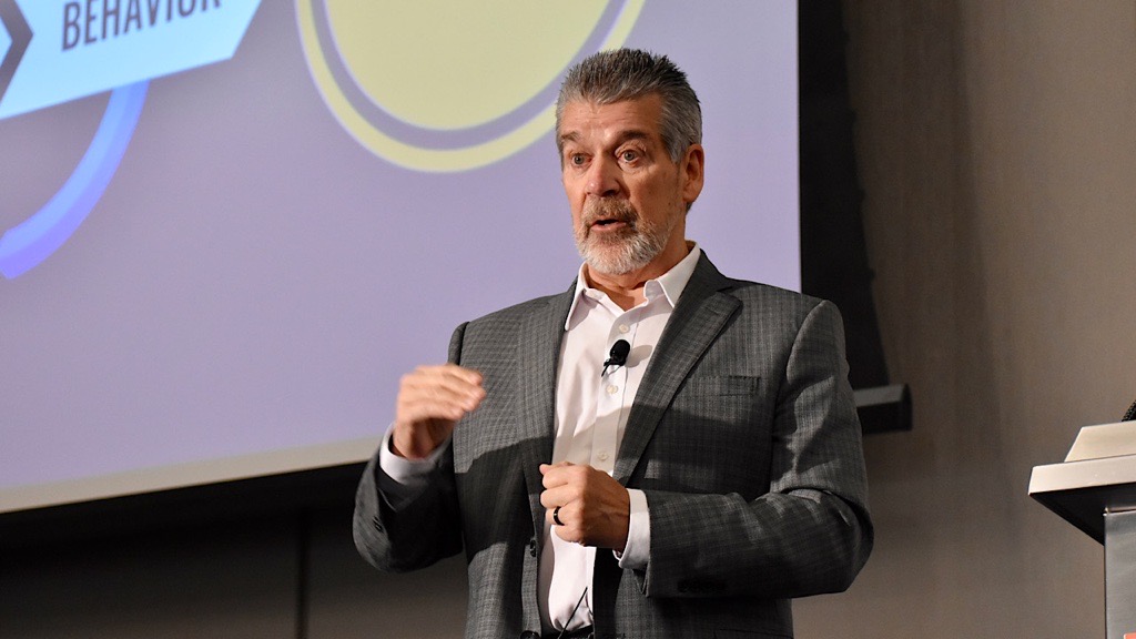 Tim Kight gives the keynote address at BizExpo 2023.