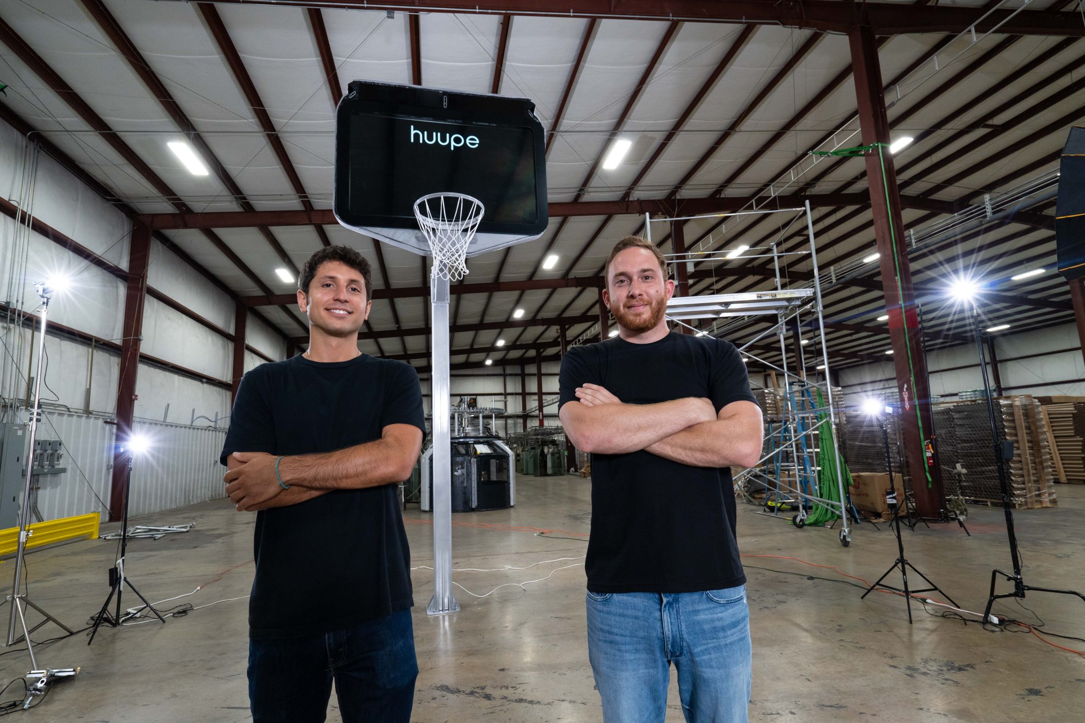 Milwaukee-based startup huupe launches 'world's first smart basketball ...