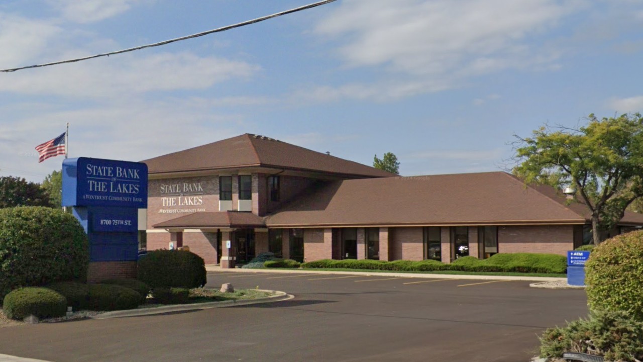 State Bank of the Lakes branch in Pleasant Prairie. Image from Google.