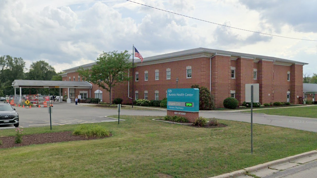 aurora menomonee falls The Aurora Health Center at N84 W16889 Menomonee Avenue in Menomonee Falls. Image from Google Maps