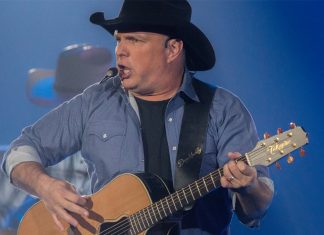Garth Brooks. Credit: Sterling Munksgard / Shutterstock.com