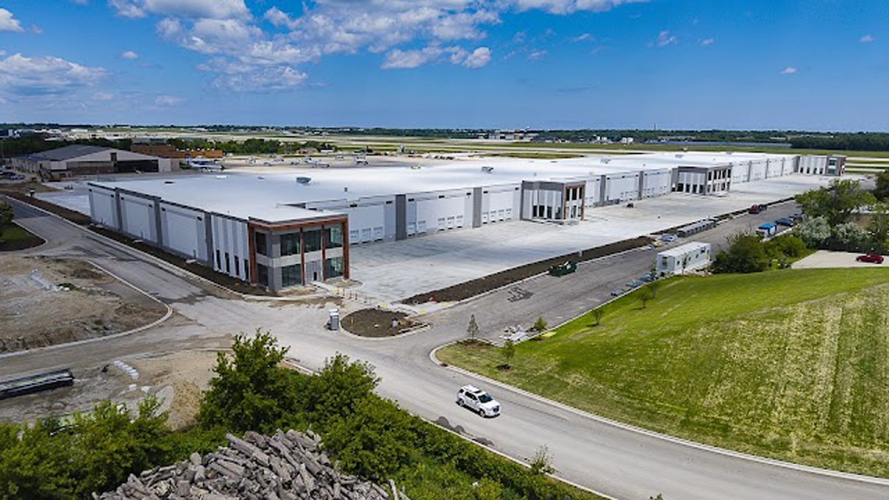 Progress continues on the MKE Air Cargo Center, a development designed to expand cargo capabilities at Milwaukee Mitchell International Airport while complementing freight activity throughout the greater Chicago region. 