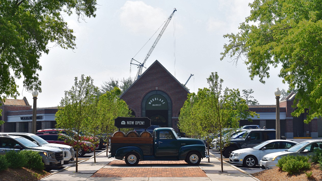 See photos: Inside Kohler's newly renovated Woodlake Market