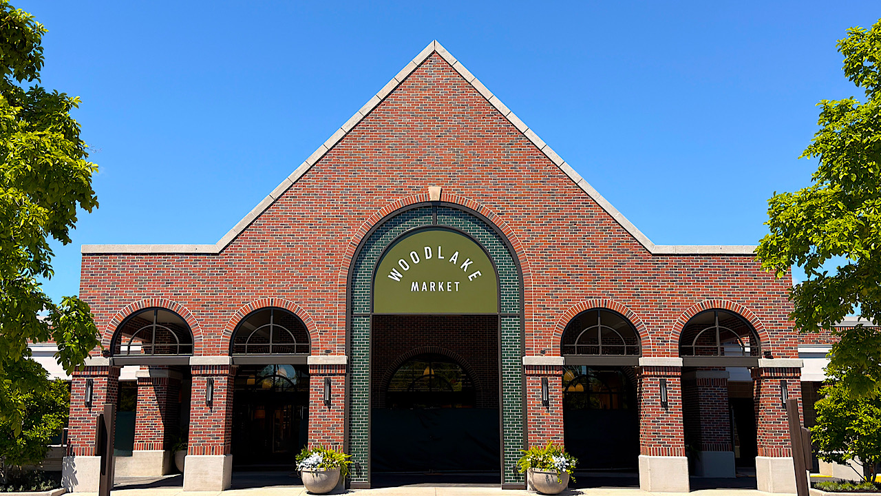 biztimes.com - Maredithe Meyer - Woodlake Market in Kohler to reopen following major renovation