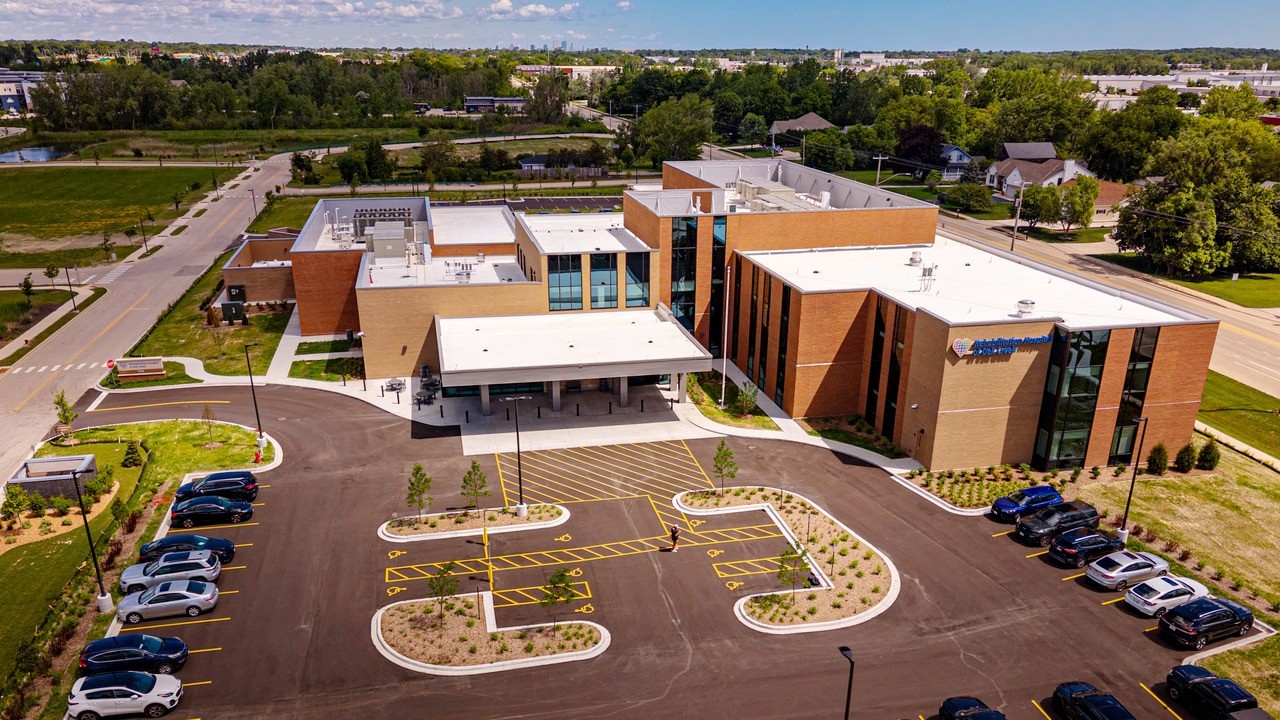 New rehab hospital opens in Oak Creek