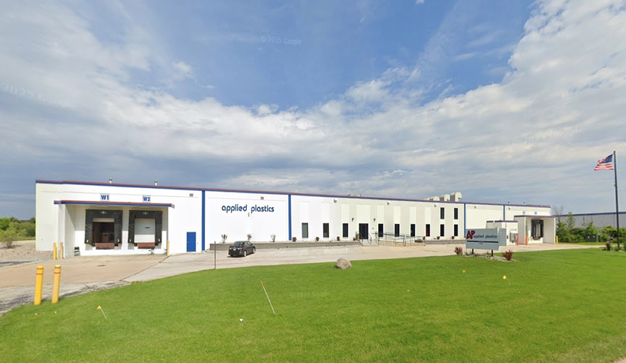Applied Plastics building in Oak Creek sold for $13.1 million