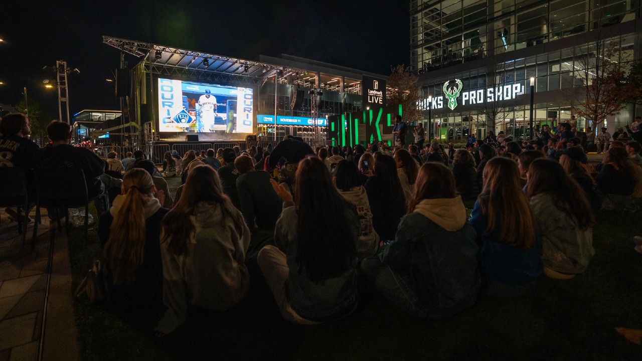 See photos: World Series watch parties throughout the area draw big crowds as Brewers take 2-0 series lead
