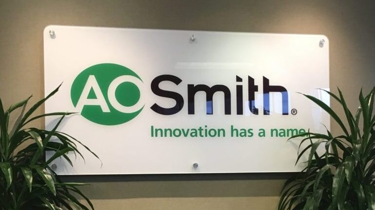 ao-smith-102616-athomas
