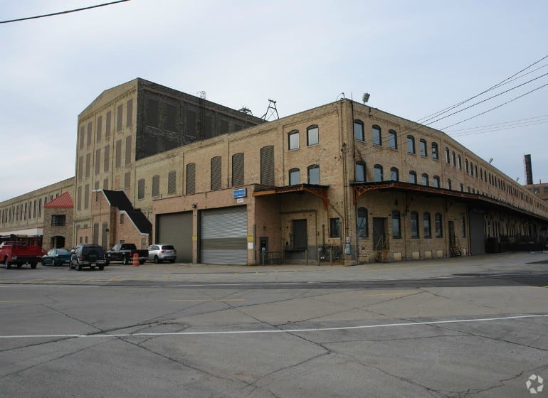 Allis-Chalmers building West Allis2