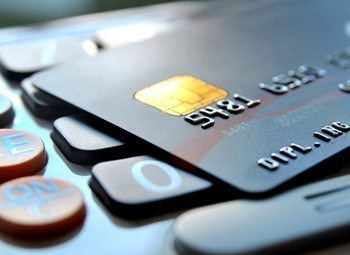 Credit-Card-Micro-Chip-shutterstock_96970361