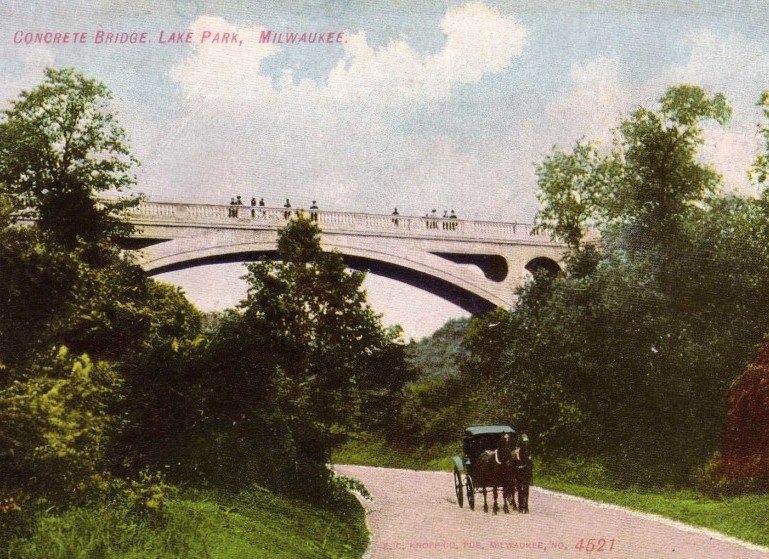 Lake Park Milwaukee postcard