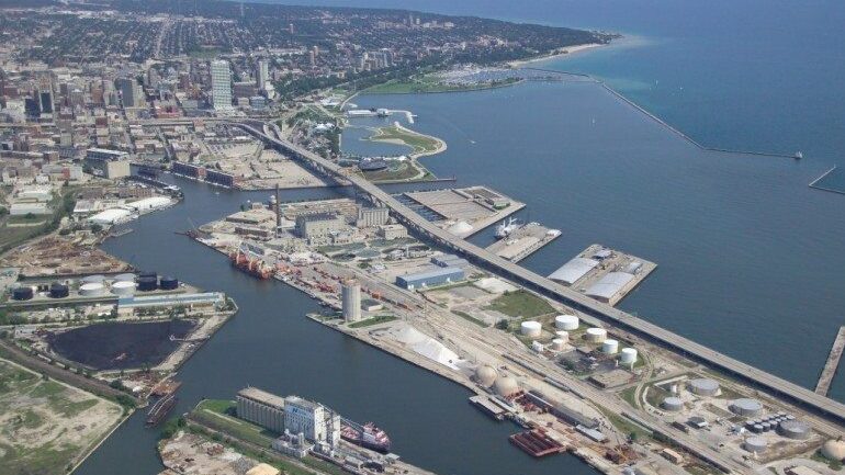 Port-of-Milwaukee-no-credit-03-22-2016