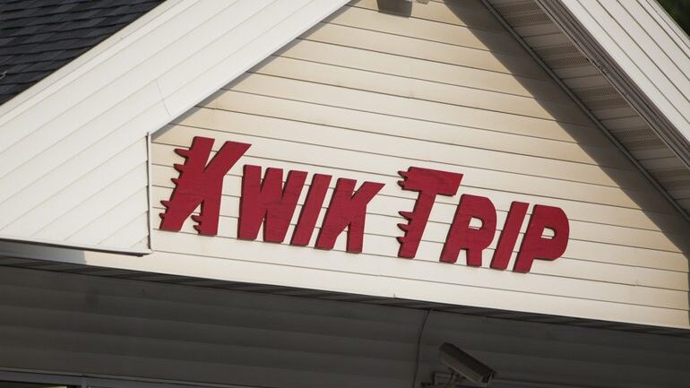 kwiktrip.shutterstock_3819949601 Kwik Trip