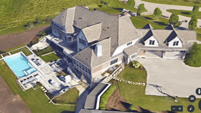 Google Earth image of the Mequon home purchased by Bucks guard Tony Snell.