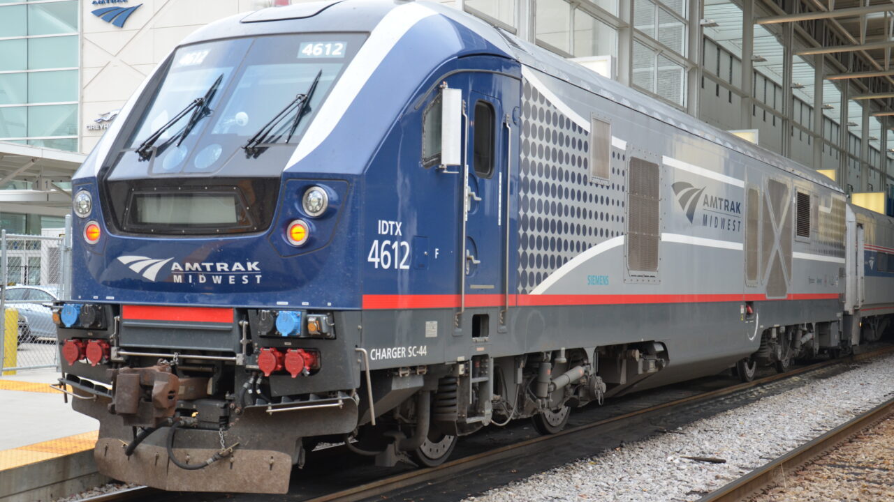 WisDOT awarded 25.7 million grant to buy new Hiawatha passenger cars