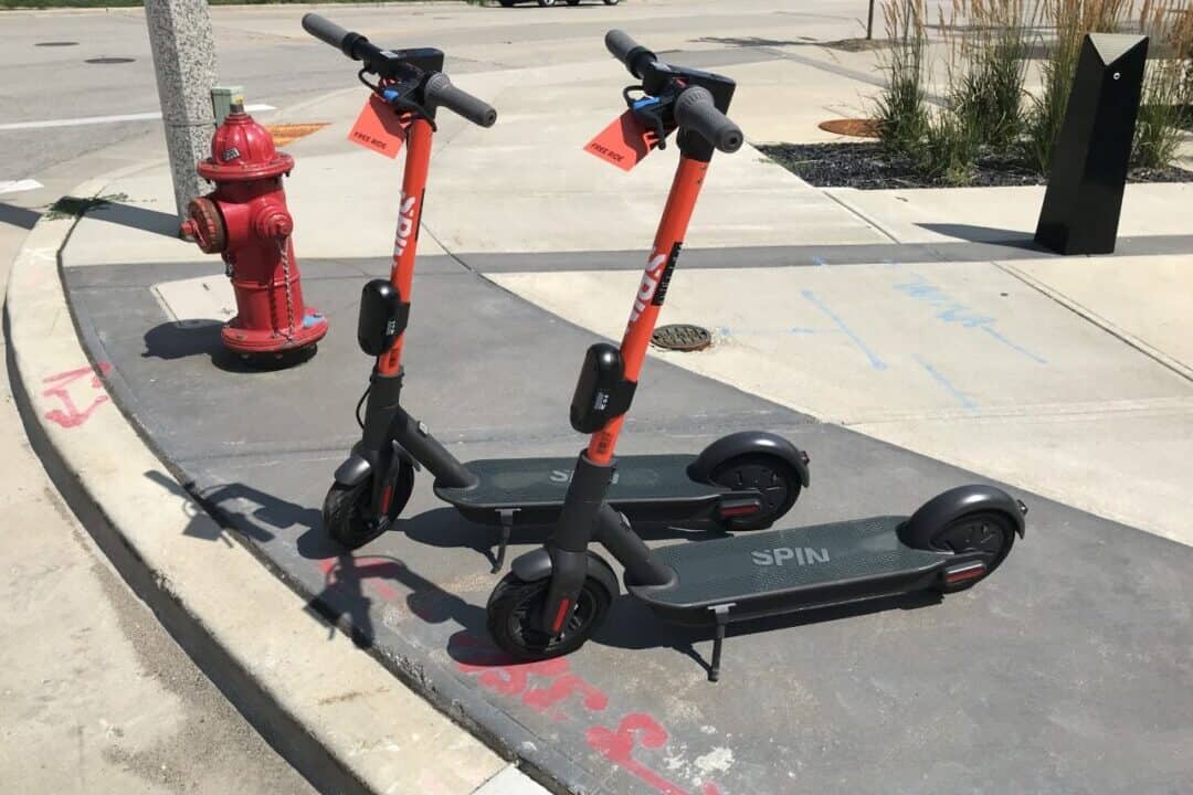 Spin scooters arrive in Milwaukee, Bird to relaunch on Wednesday