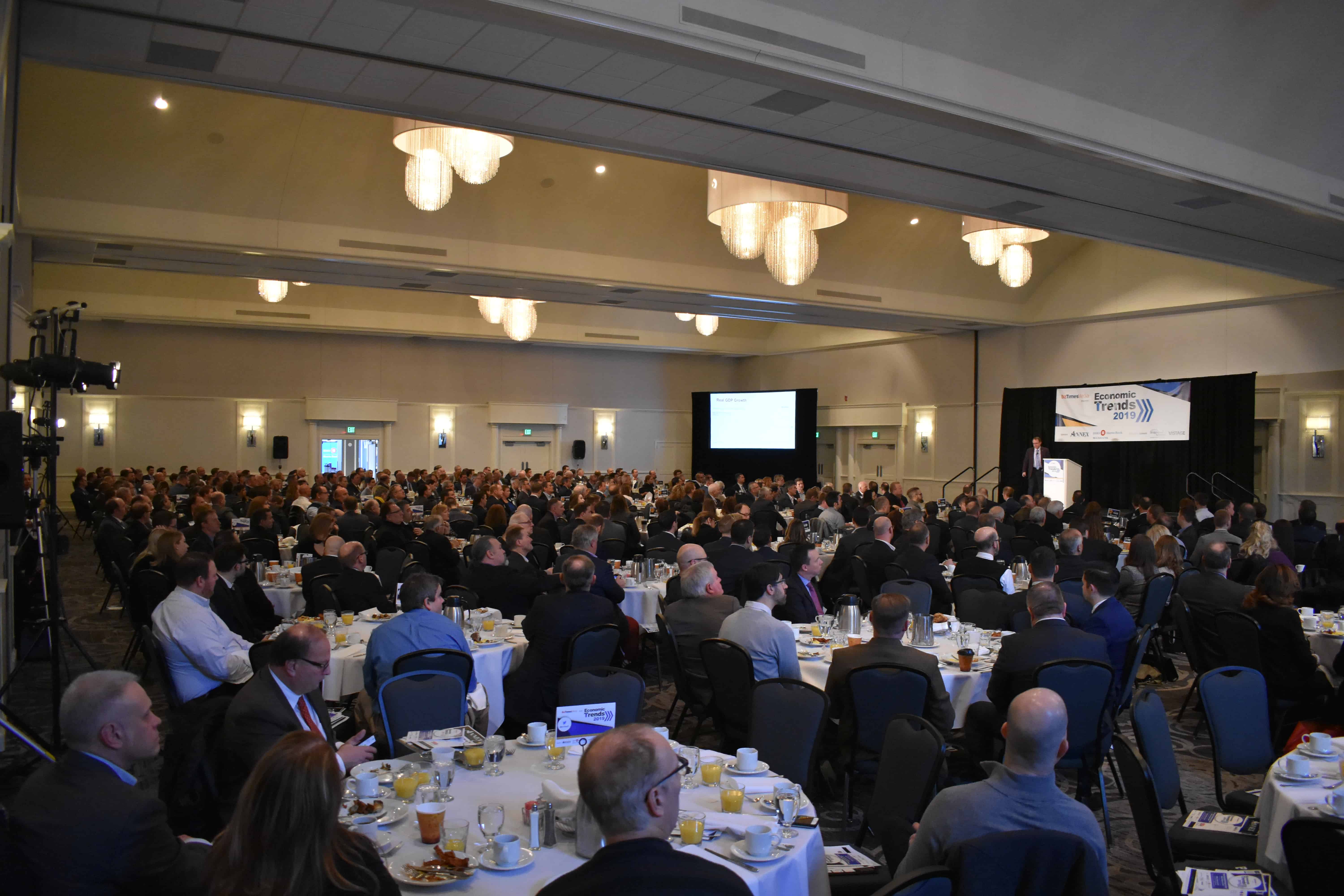 The crowd at the 2019 Economic Trends conference.